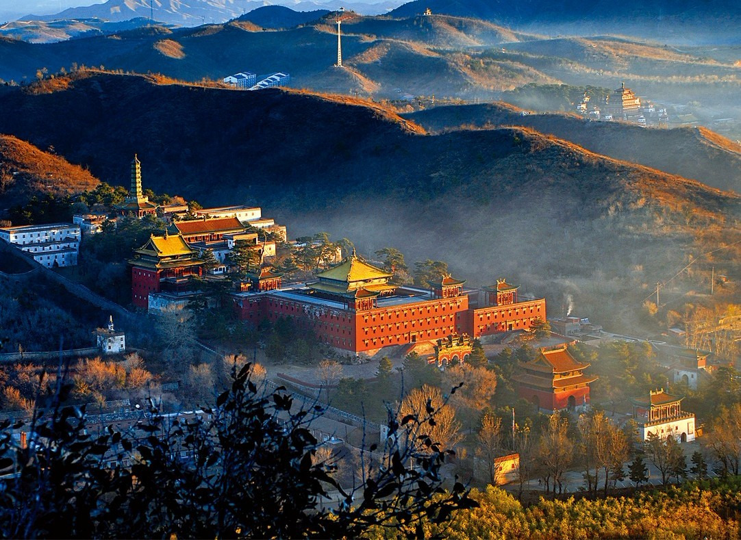 承德，历史文化名城的多维探析